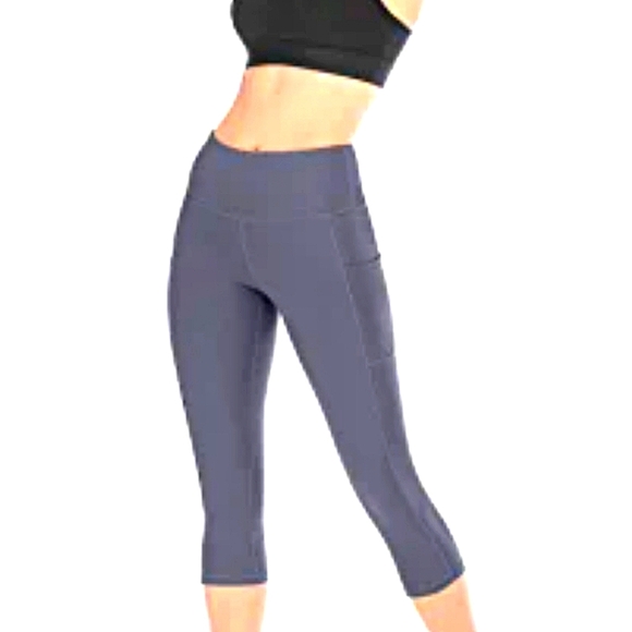 IUGA - SM Dark Gray Workout Capri Leggings - Picture 5 of 5